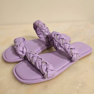BCBGeneration Taneka Slide Sandal  With Chain Woven Links Size 7.5 in Lavender